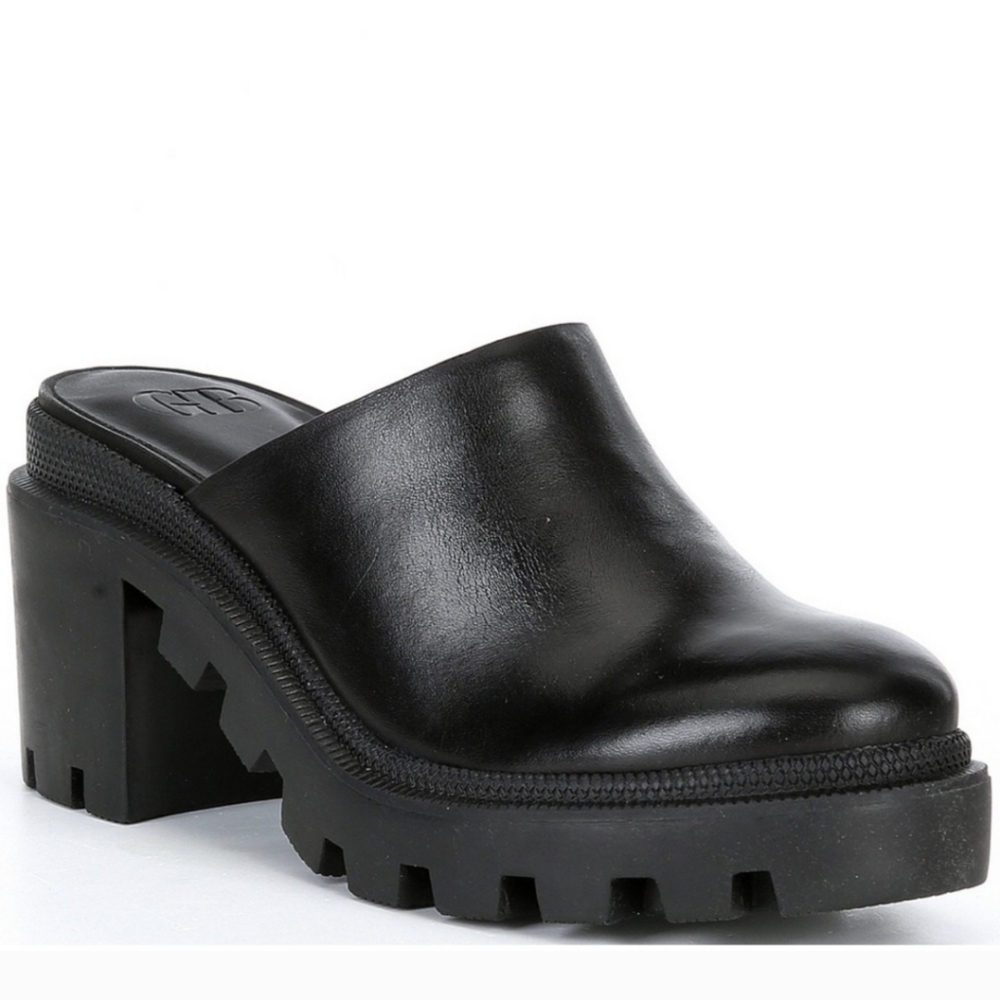 Gianna Bini End-Game Leather Platform Lug Sole Mules.